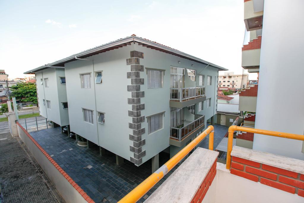ウバトゥバEdificio Ximenes IIアパートメント エクステリア 写真